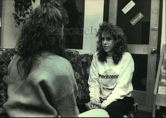 1988 Vicki Wendorf, student peer listener, Washington High School - Historic Images