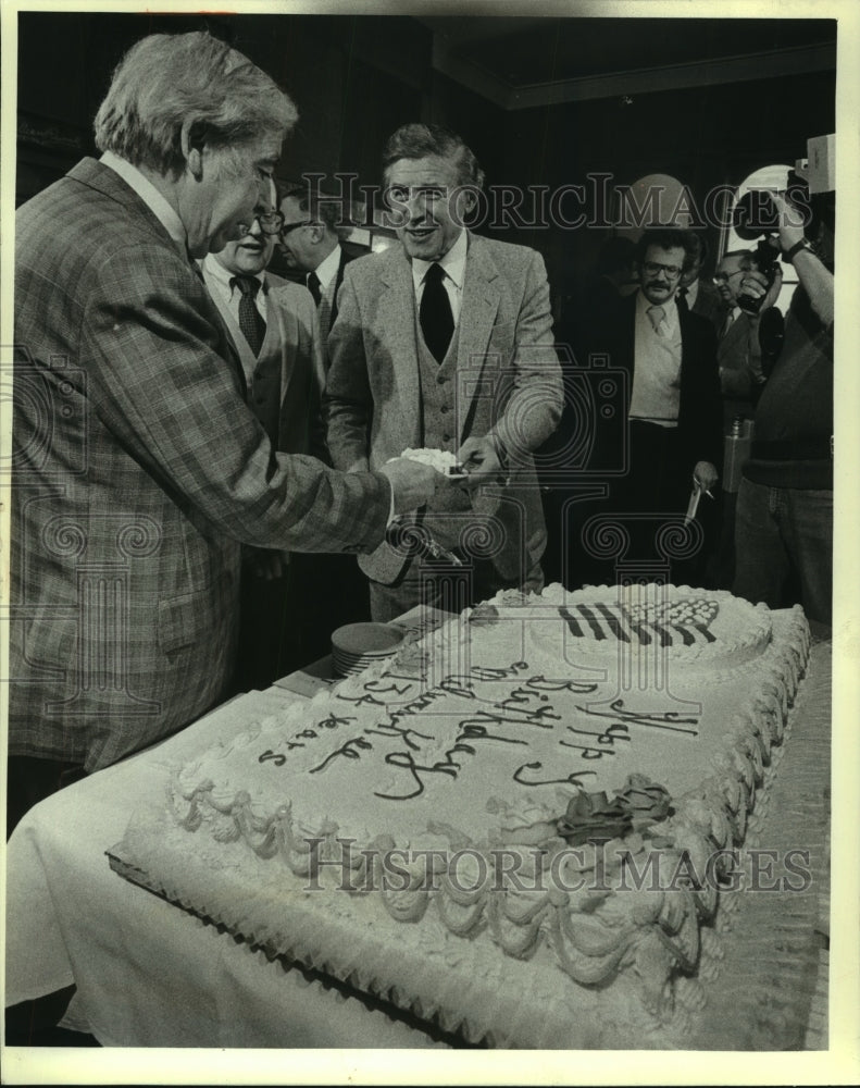 1980 Press Photo Mayor Henry Maier at Milwaukee&#39;s 134th birthday celebration - Historic Images