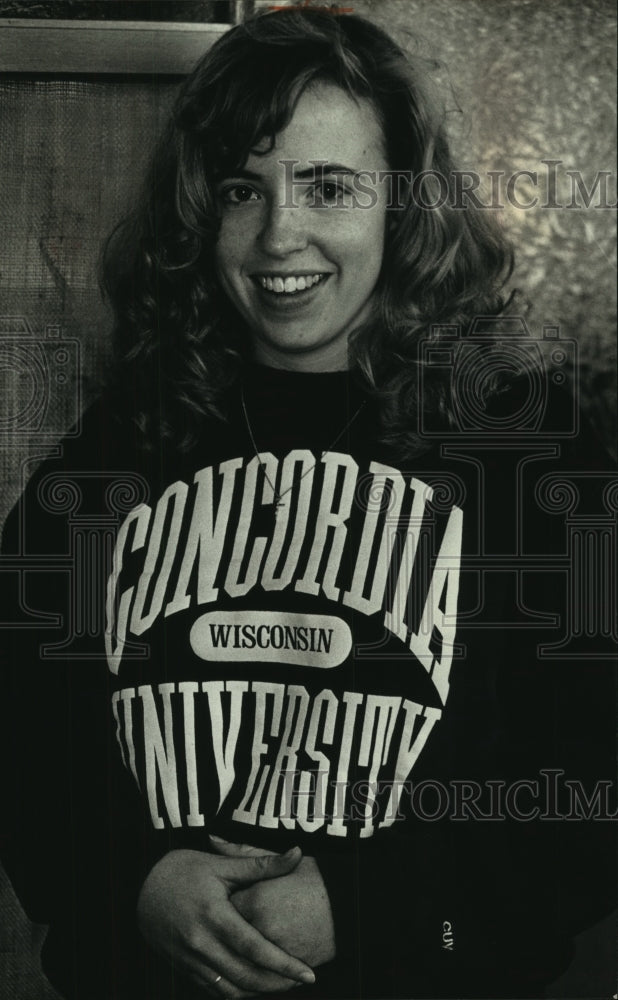 1992 Press Photo Amy Stults Wears Concordia University Sweater in Wisconsin - Historic Images