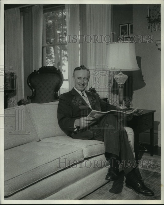 1957 Vernon Thomson - Historic Images
