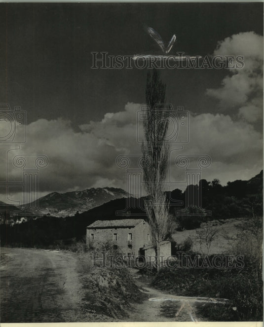 1940 Press Photo A mill on the Island of Corsica off Italy - mjc07400 - Historic Images