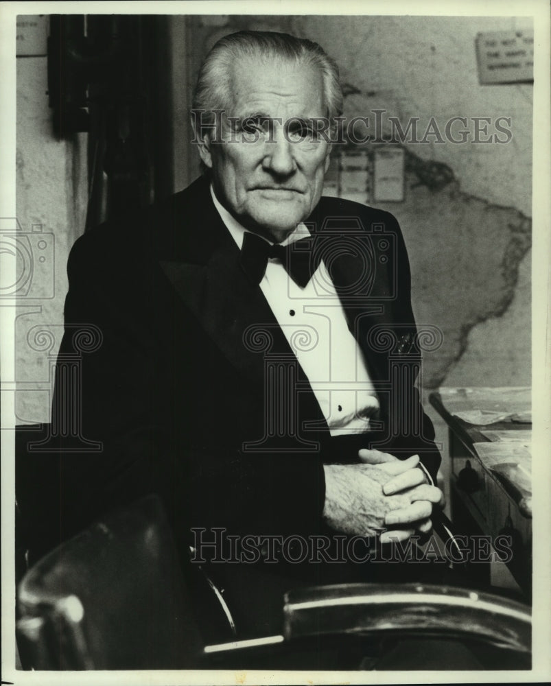 1981 Press Photo Commentator Eric Sevareid narrates &quot;Churchill and the Generals&quot; - Historic Images