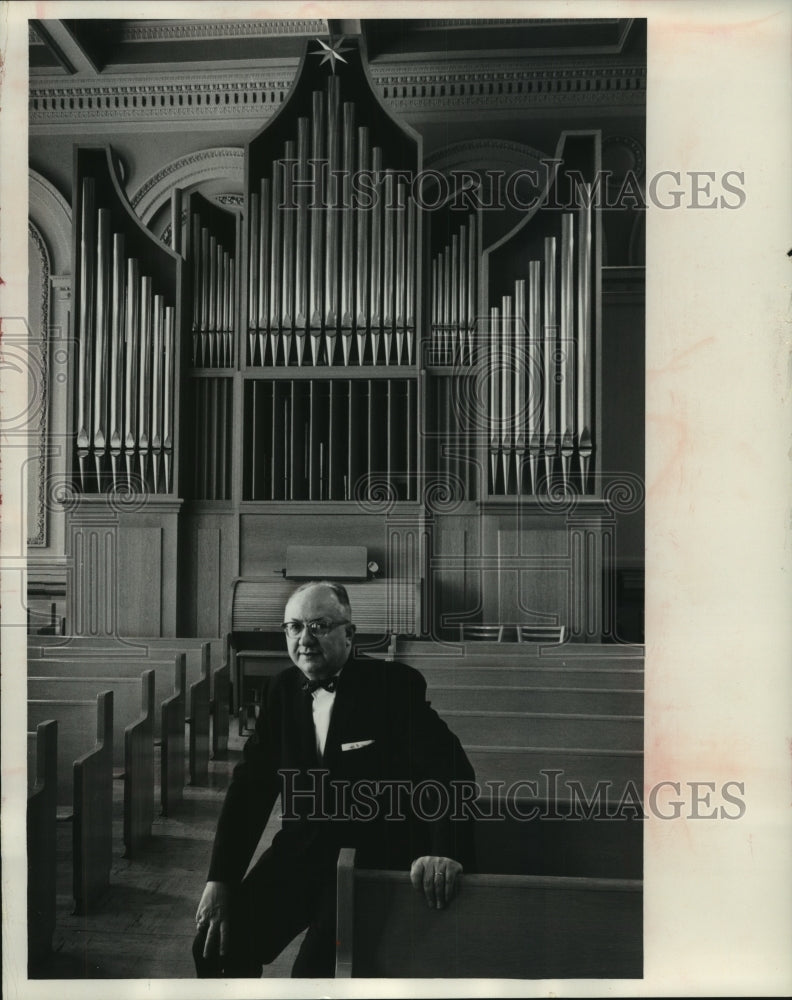 1965, Reverend Walter Stuenkel and Concorida college&#39;s new organ - Historic Images