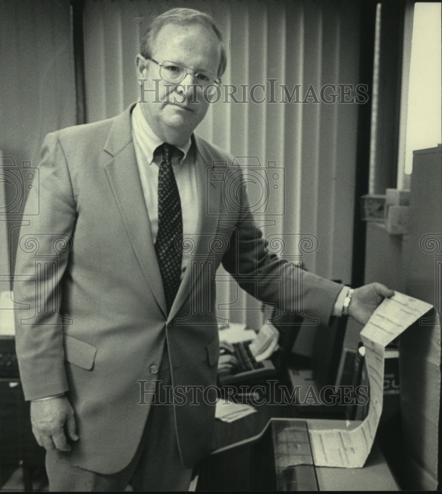 1985 Press Photo William Sullivan, VP of Finance, Brokerage Clearance Services - Historic Images
