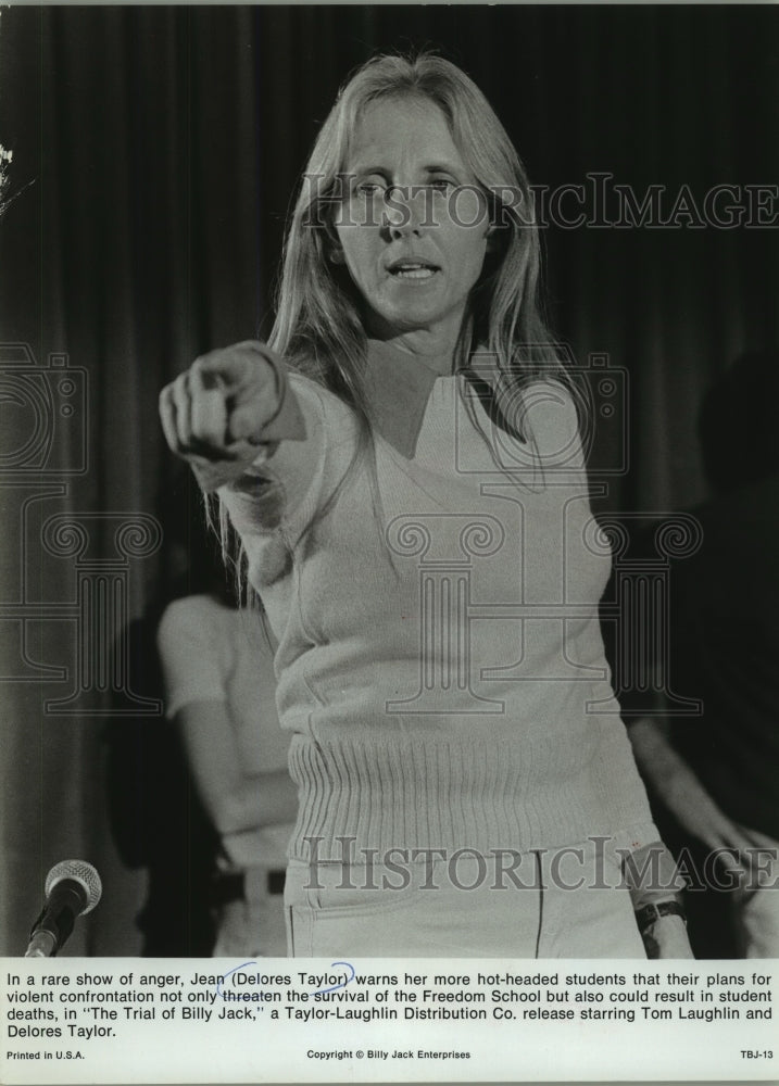 1974 Press Photo Delores Taylor as Jean in "The Trial of Billy Jack" movie - Historic Images