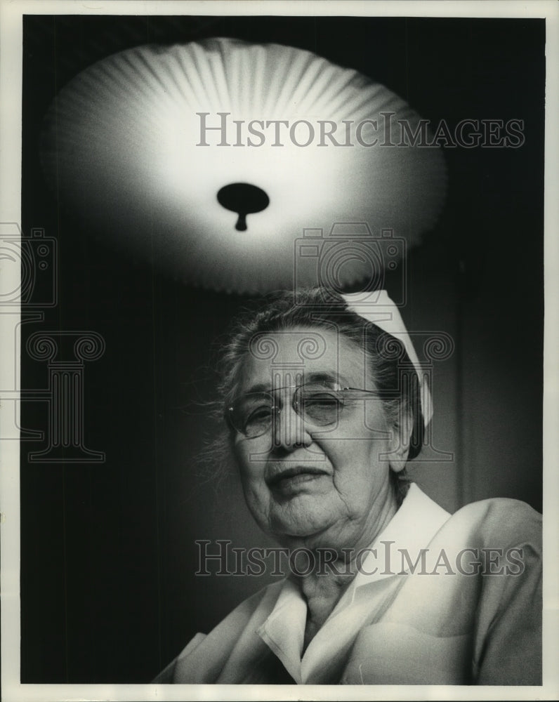 1963 Press Photo Nurse, Miss Agnes J. Taylor, - mjc07562-Historic Images
