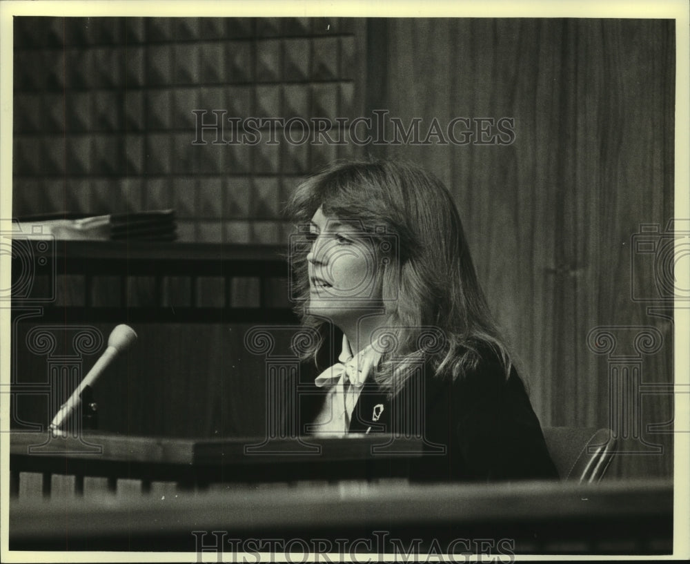 1980, Marilyn Mee at Christ Seraphim trial - mjc07766 - Historic Images