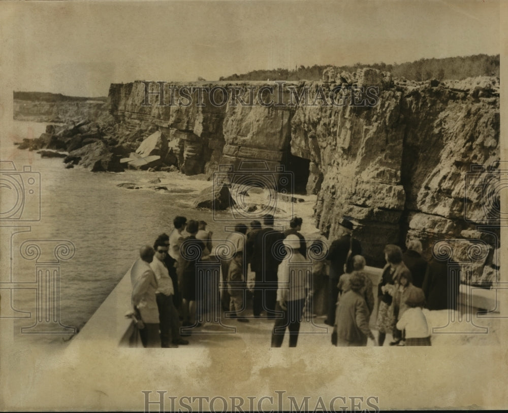 1965 Press Photo Cave At Cascais, &quot;Hell&#39;s Mouth&quot;, On Coast Of Portugal - Historic Images