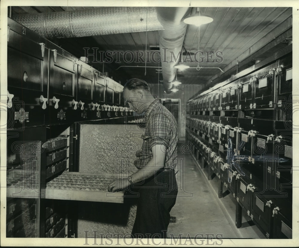1942 Press Photo Wisconsin State Game Farm at Poynette, Wisconsin - mjc08054 - Historic Images