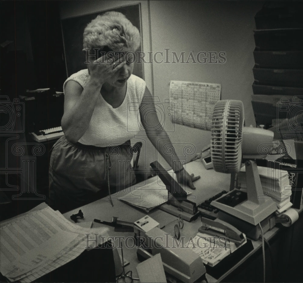 1988, Rosemary Rupe in the heat of Milwaukee County Office - Historic Images