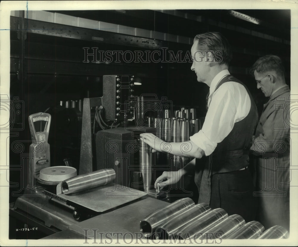 1942 Press Photo International Harvester - mjc08109 - Historic Images