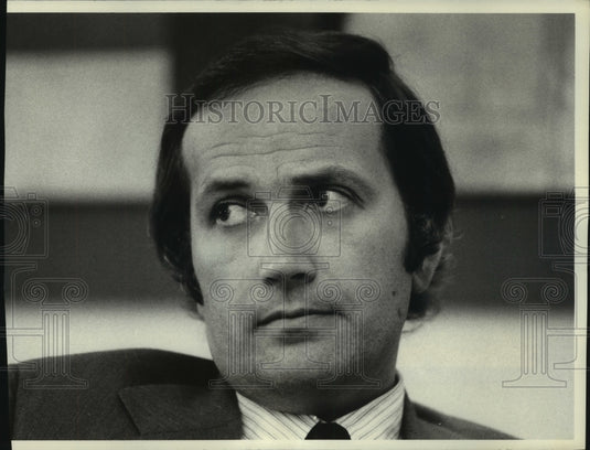 1976 Press Photo CBS president Arthur Taylor - mjc08110 - Historic Images