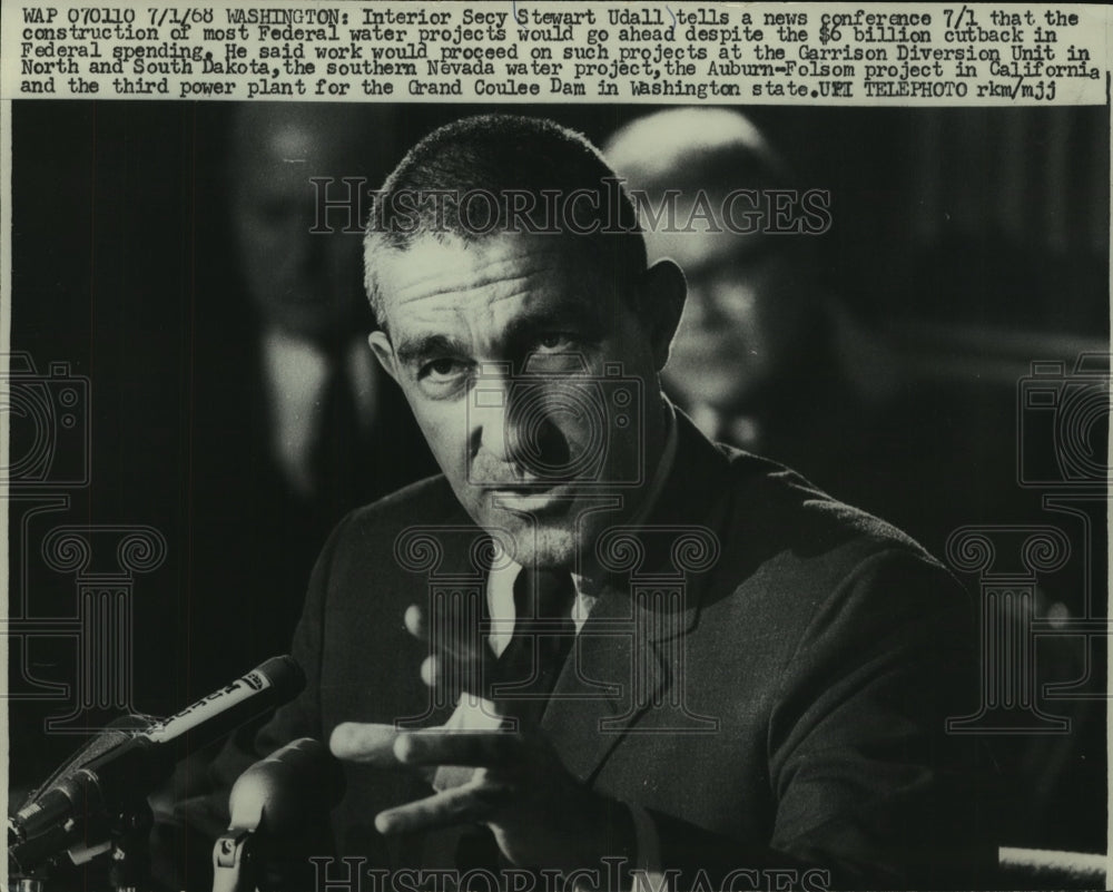1968 Press Photo Secretary Stewart Udall Discussing Federal Water Projects- Historic Images