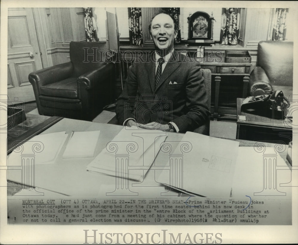 1968 Press Photo Prime Minister Trudeau in his office Ottawa, Canada - mjc08421 - Historic Images