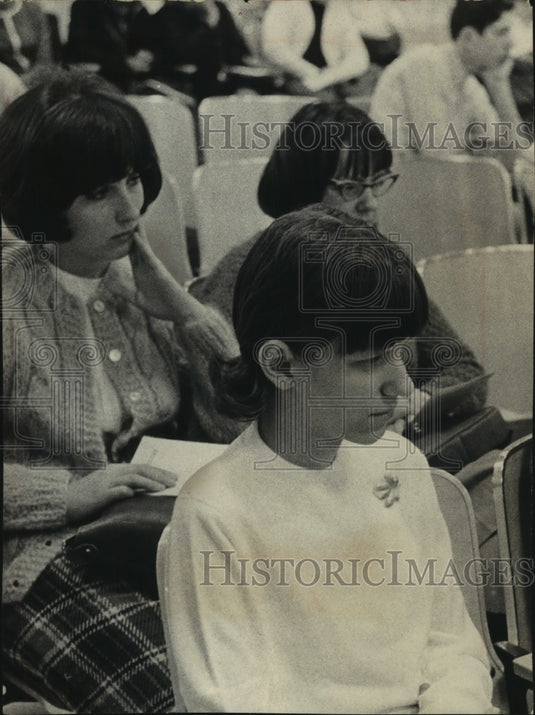 1965, Miss Jacqueline Janik (front) and others at Job Corp, Milwaukee - Historic Images