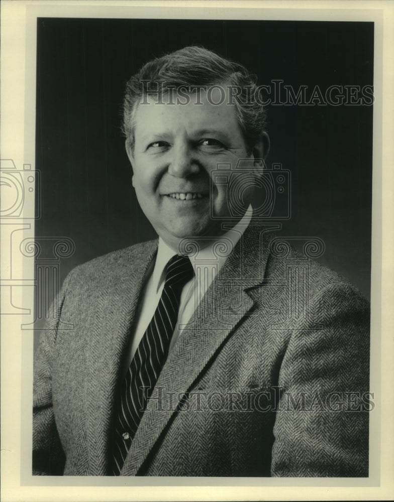 1988 Press Photo Dr. Harvey Turner - mjc08528 - Historic Images