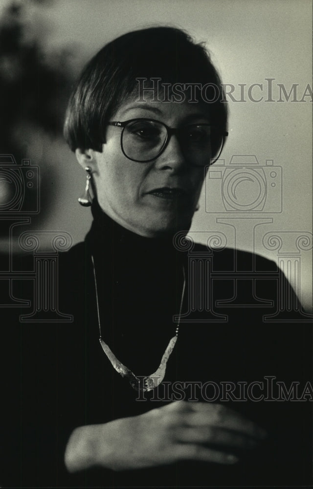 1992 Martha Valerio to receive Sacajawea Award for citizenship - Historic Images