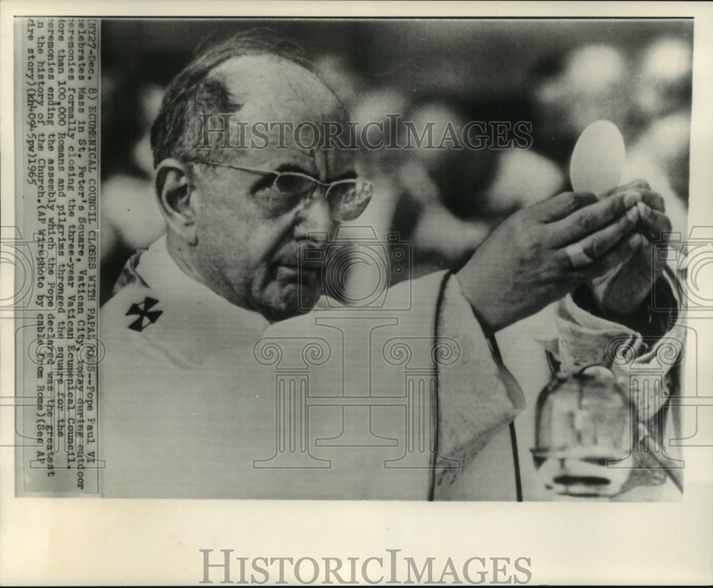 1965 Press Photo Pope Paul VI celebrates Mass in St Peters Square Vatican City - Historic Images