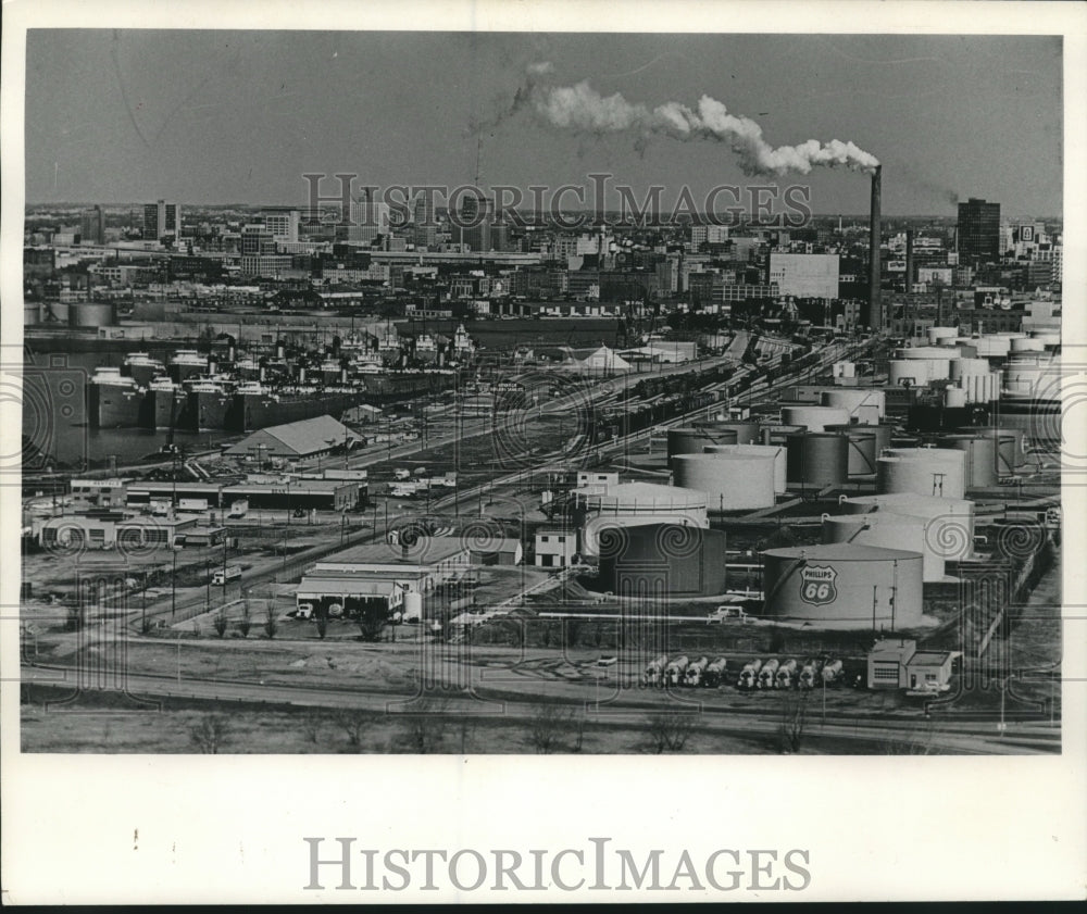 1970 Press Photo Aerial View of Jones Island, Milwaukee, Wisconsin - mjc09120-Historic Images