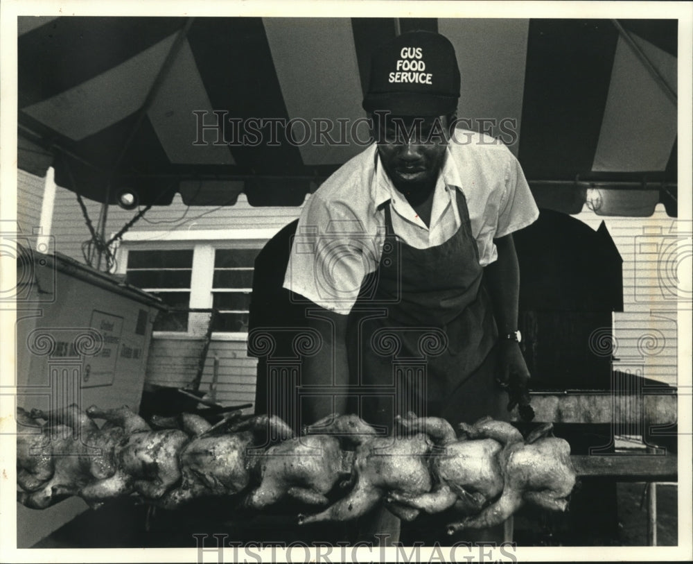 1992, Gus&#39;s BBQ Employee at Summerfest in Milwaukee, Wisconsin - Historic Images