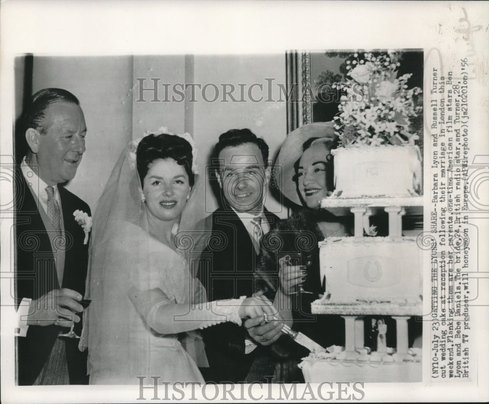 1956 Press Photo Barbara Lyon and Russell Turner&#39;s Wedding Reception in London - Historic Images