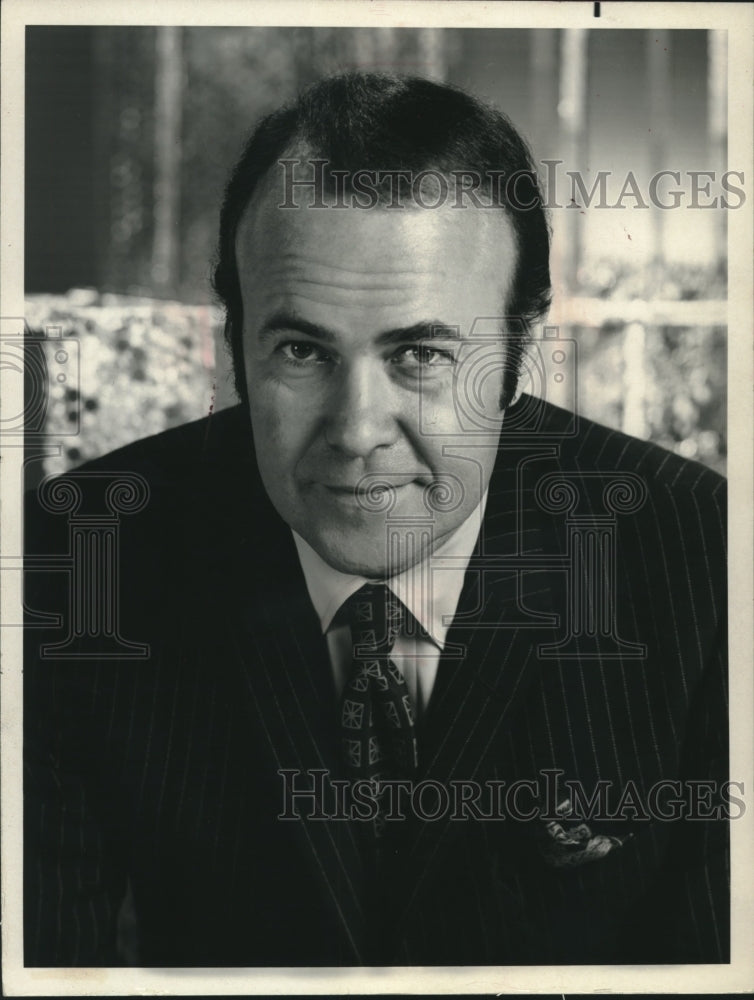 1970 Press Photo Sander Vanocur in &quot;First Tuesday&quot; on NBC - mjc09372 - Historic Images