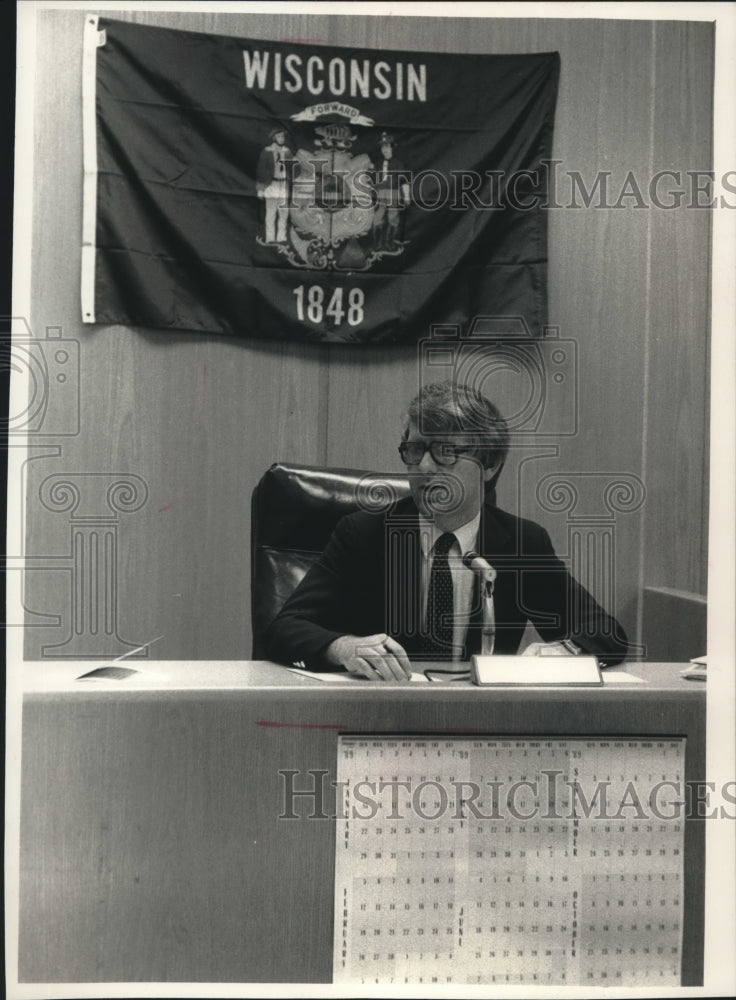 1989 Press Photo David Pike, Court Commissioner in Waukesha, Wisconsin - Historic Images