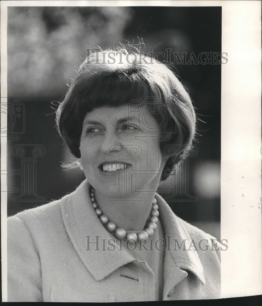 1969 Press Photo Laura Pilarski Author, ex-Journal employee - mjc09413 - Historic Images