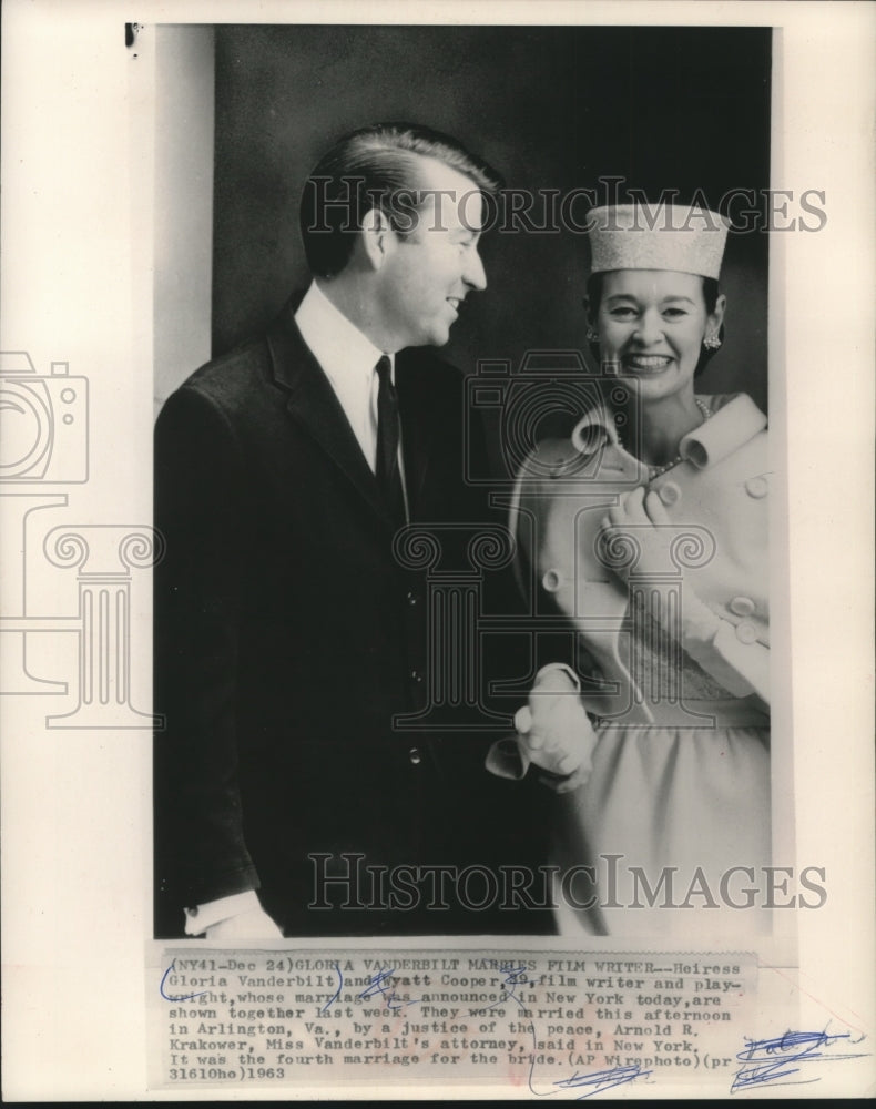 1963 Press Photo Heiress Gloria Vanderbilt with Her Husband, Wyatt Cooper - Historic Images