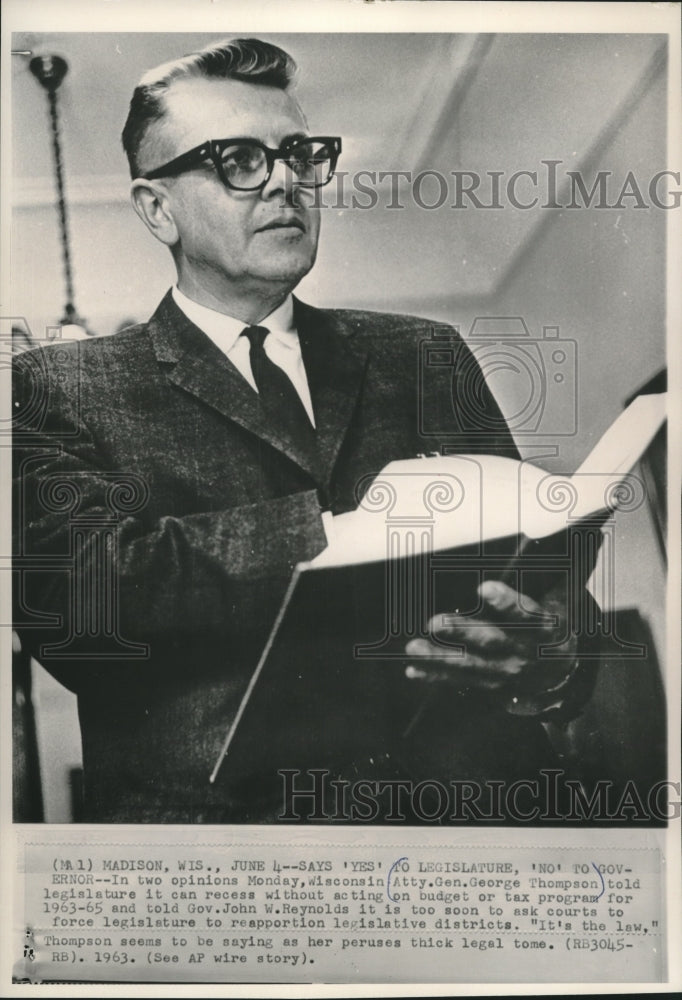 1963 Press Photo Wisconsin Attorney General, George Thompson gives legal opinion - Historic Images
