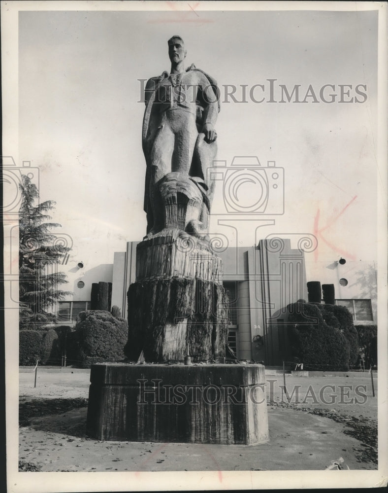 1954 Press Photo Ranchero statue in Los Angeles, California - mjc09647 - Historic Images