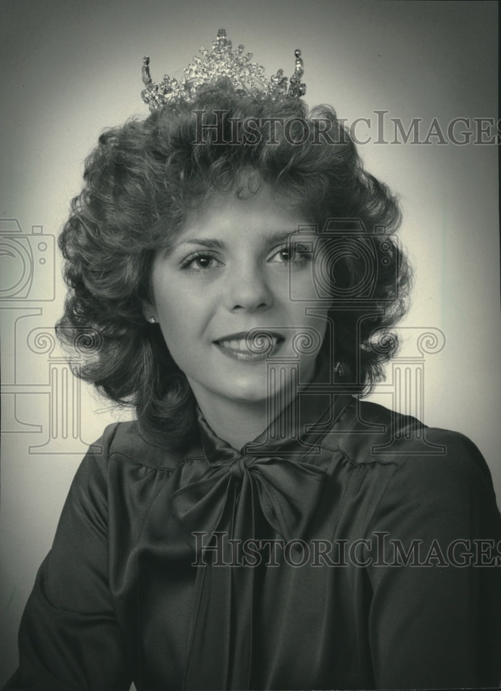 1983 Press Photo Brenda Thielke named Miss Waukesha Tri-City Pageant West Allis - Historic Images