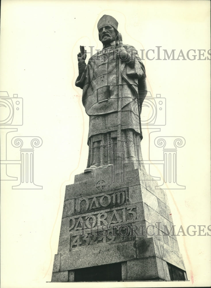 Press Photo Statue of St. Patrick in Saul, County Down, Northern Ireland - Historic Images