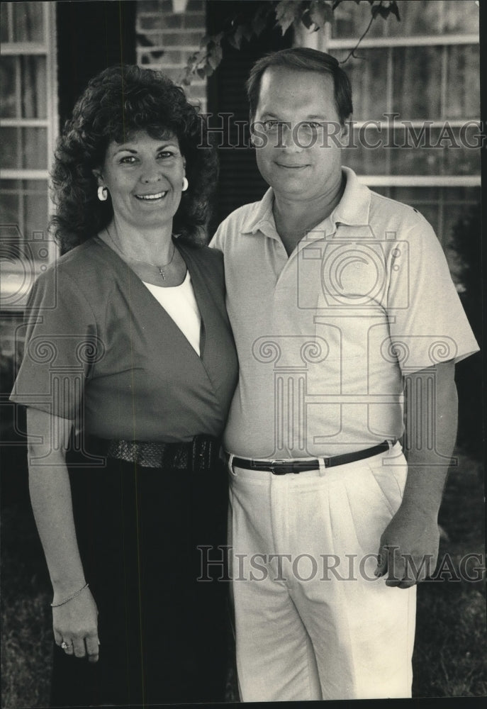 1988 Press Photo Kathy and Ronald Starr, owners of Starr Electric, Milwaukee - Historic Images