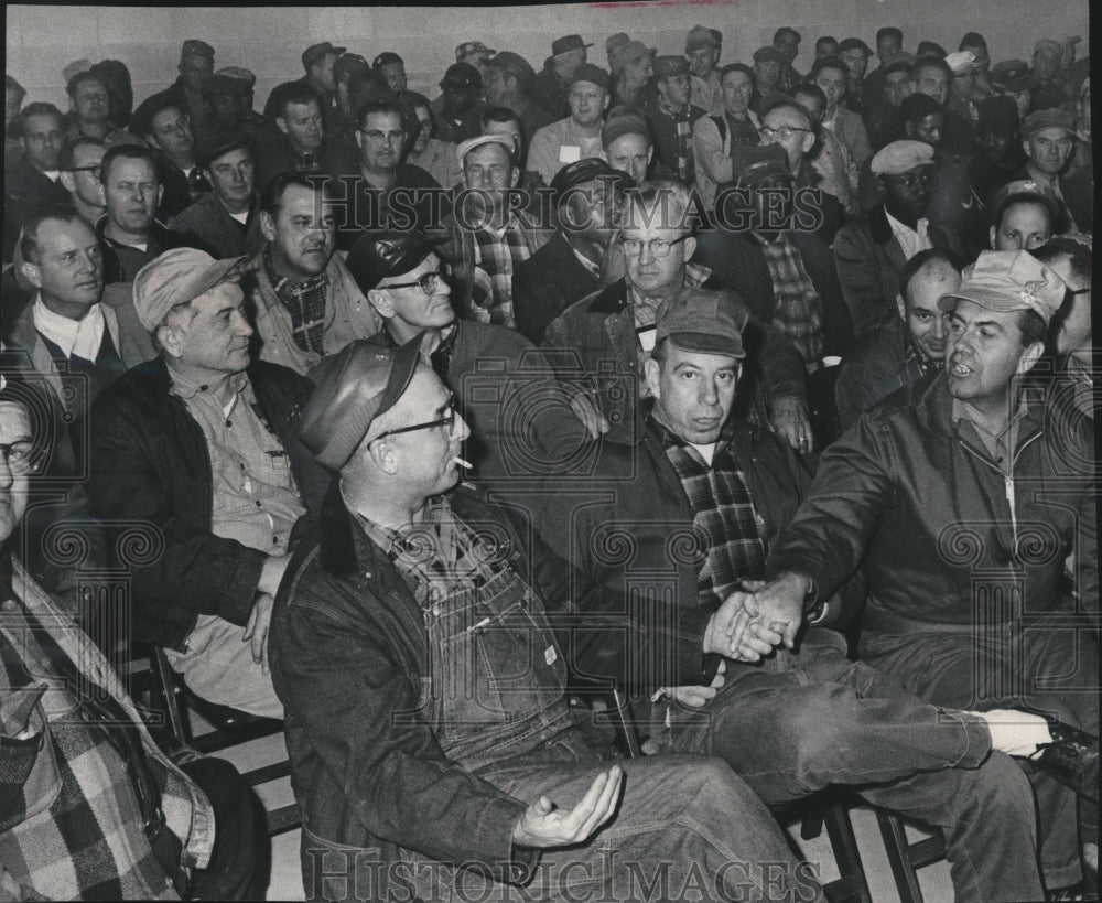 1963, Milwaukee truck drivers meet in local 33 council headquarters - Historic Images