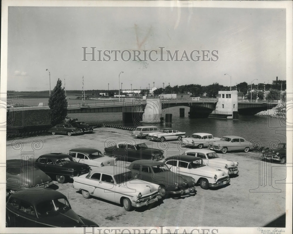 1959, Madison-Monroe drawbridge wins &quot;most beautiful&quot; in Milwaukee - Historic Images