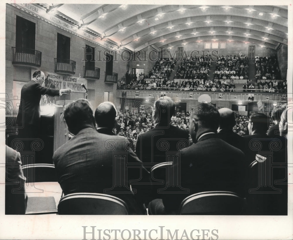 1964, Hubert H. Humphry visits Milwaukee, Wisconsin during campaign - Historic Images
