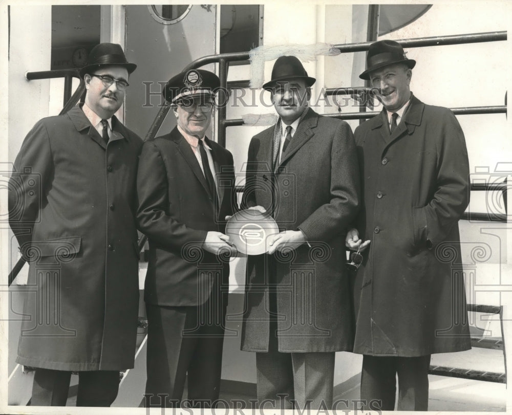 1966 Press Photo Pierre Camu, President, St. Lawrence Seaway Authority, others - Historic Images