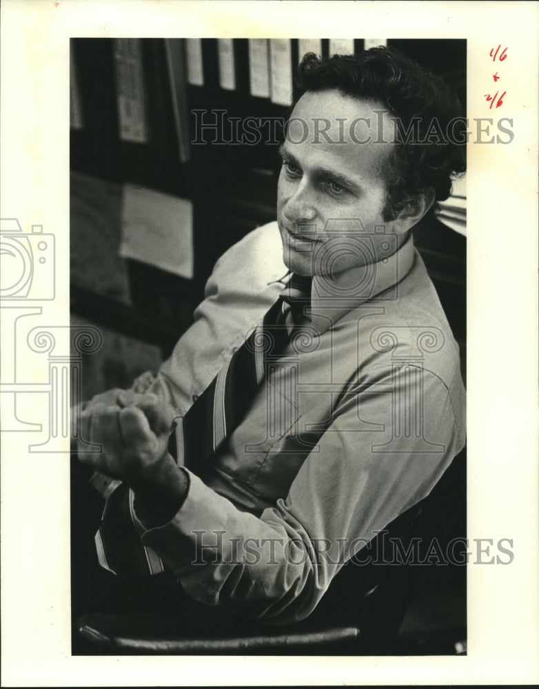 1981 Press Photo University of Wisconsin law professor Frank Tuerkheimer - Historic Images