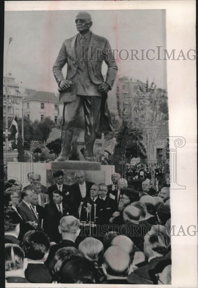1963, Athens, Greece unveils bronze statue of President Truman - Historic Images