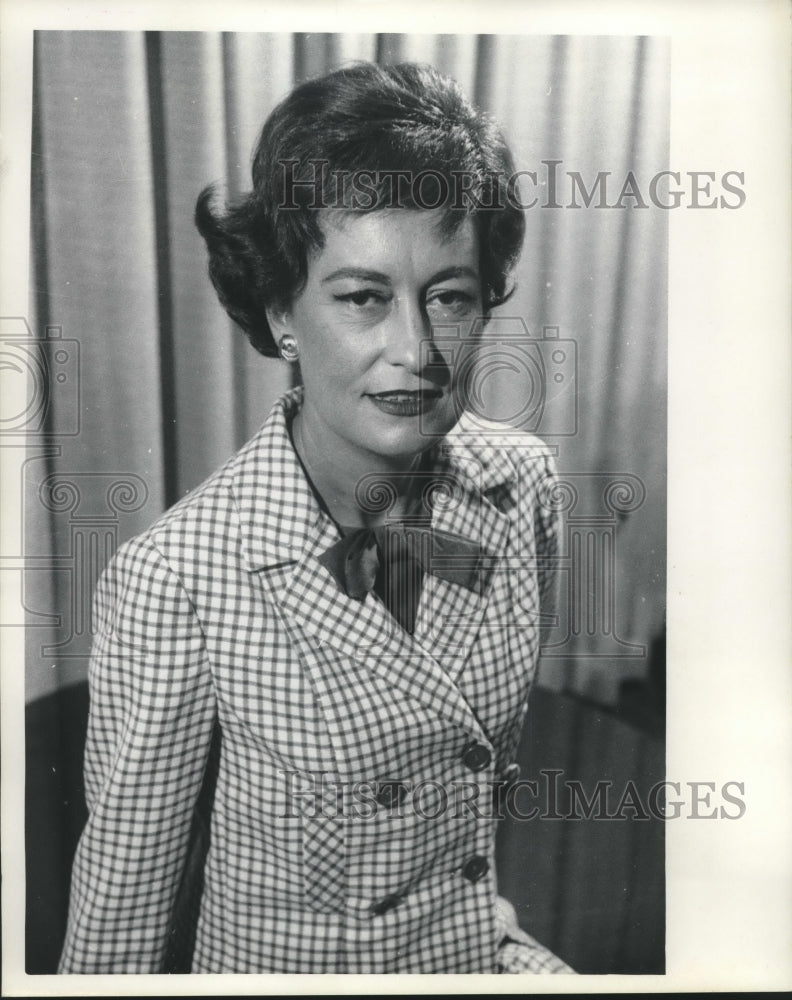 1965 Mrs. Francis Trecker - Historic Images