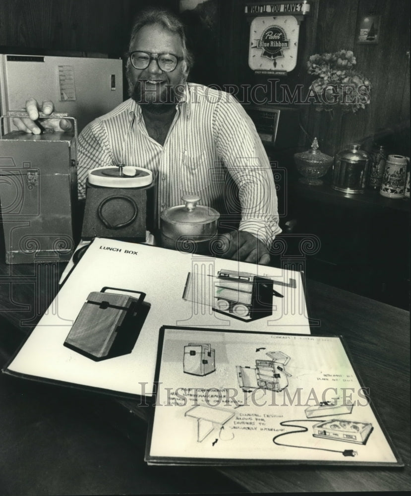 1988 Press Photo Inventor Frank Kalb with his lunch box designs and prototypes - Historic Images