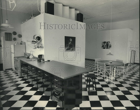 1984, Ron Ricco & Betsy Bonier home in historic Third Ward, Wisconsin - Historic Images