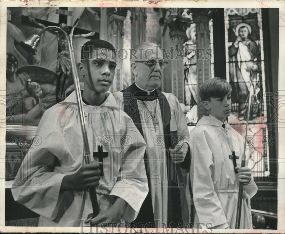 1967 Press Photo Pastor Tieman, Daryl Knox and John Wieseler Trinity Lutheran-Historic Images