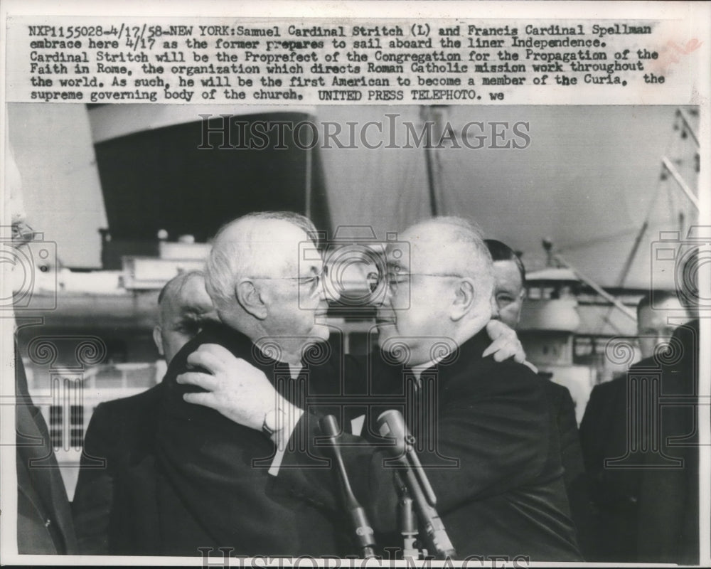 1958 Press Photo Cardinals Stritch and Spellman embrace, Stritch goes to Rome-Historic Images
