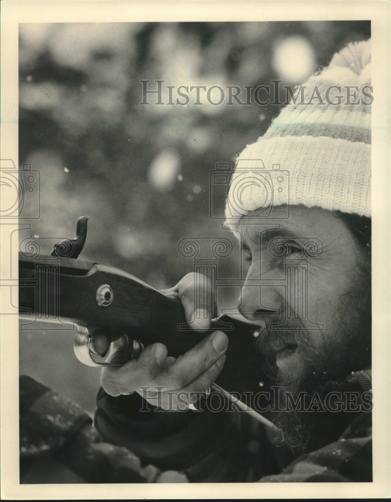 1985 Press Photo Muskets liven up winter - mjc11335 - Historic Images