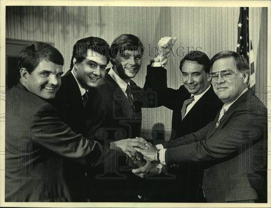 1986 Press Photo Tommy Thompson and others Republican News Conference Wisconsin - Historic Images