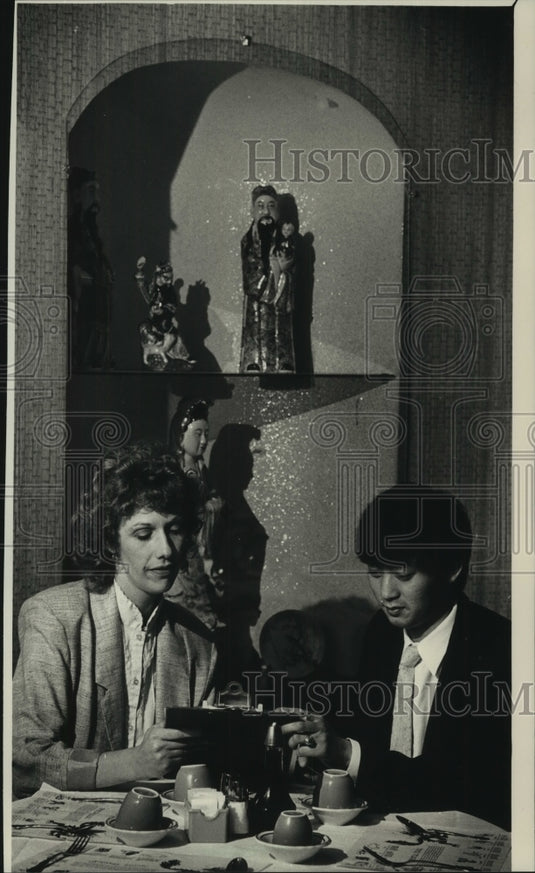 1988 Press Photo Jean Zettel will manage Toy's Restaurant with Albert Chen - Historic Images