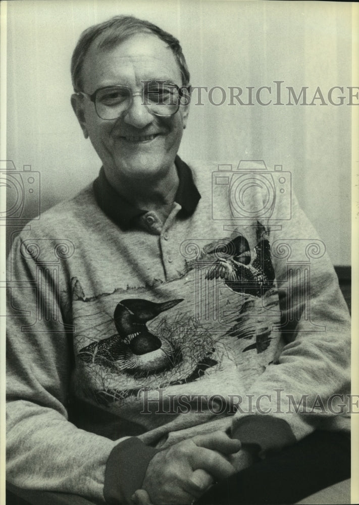 1990 Ken Toebe, president of the Hayward Lakes Resort Association - Historic Images
