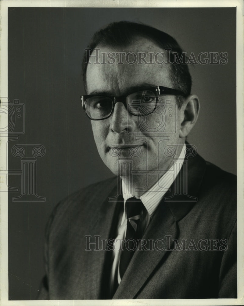 1967 Press Photo Michael E. Tobin president of Midwest Stock Exchange- Illinois - Historic Images